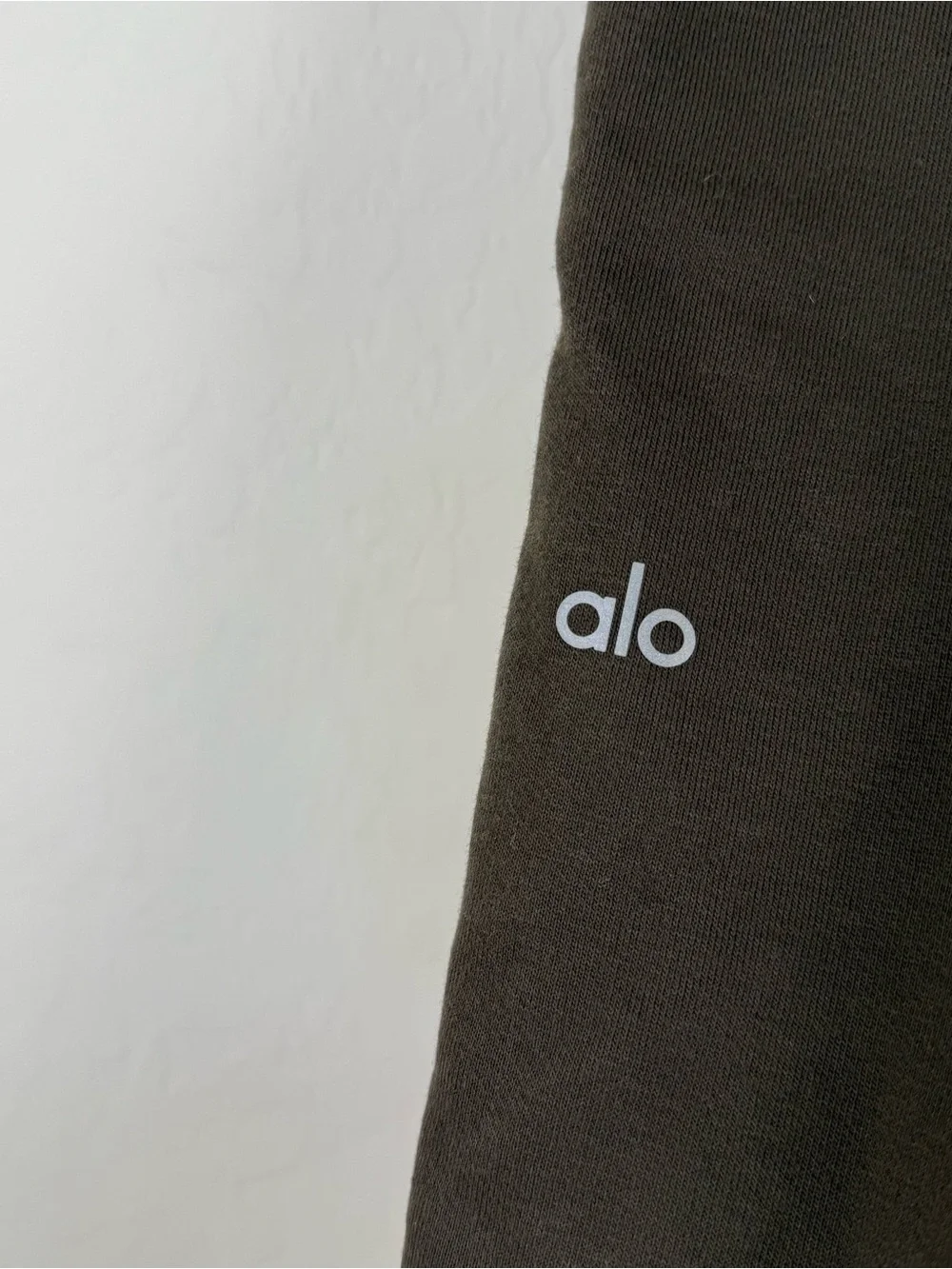 ALO Yoga Courtside tearaway snap pants espresso brown wide leg sweatpants